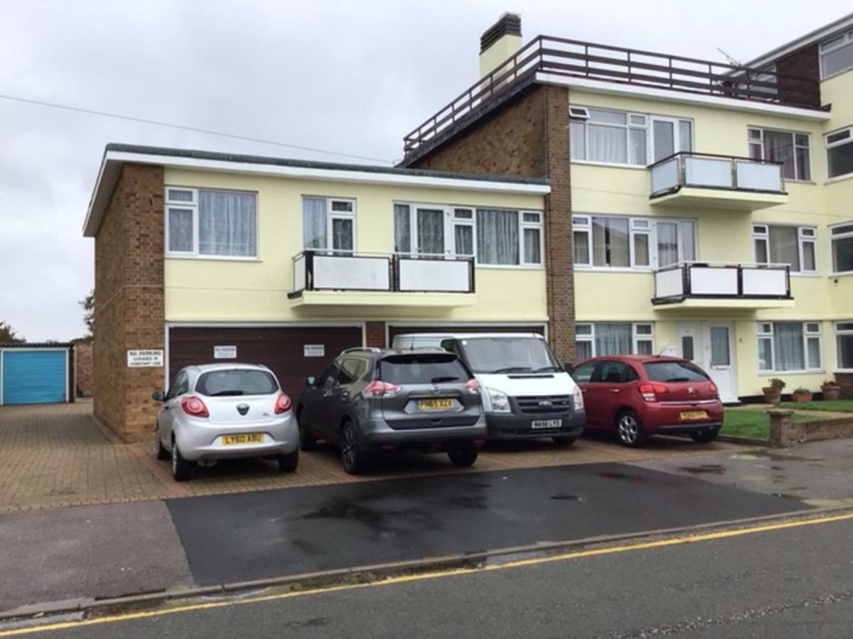 Apartamento 9 Gunfleet Court Clacton-on-Sea Exterior foto